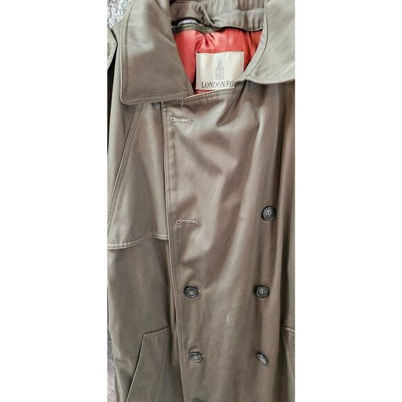 Classic London Fog Dark Khaki Zip Out Liner Men's Trench Coat Size 40 Regular - Picture 10 of 10